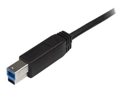Nahaufnahme eines schwarzen USB-Kabels mit einem blauen USB 3.0 Typ-B-Stecker auf weißem Hintergrund.