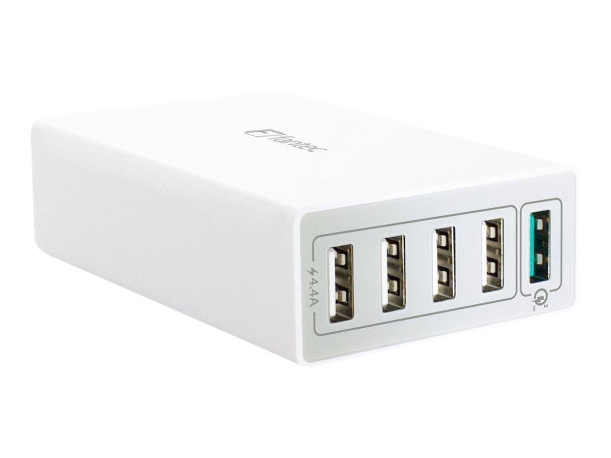Ein weißes rechteckiges USB-Wandladegerät mit fünf USB-Anschlüssen, vier davon mit der Bezeichnung „4,4A
