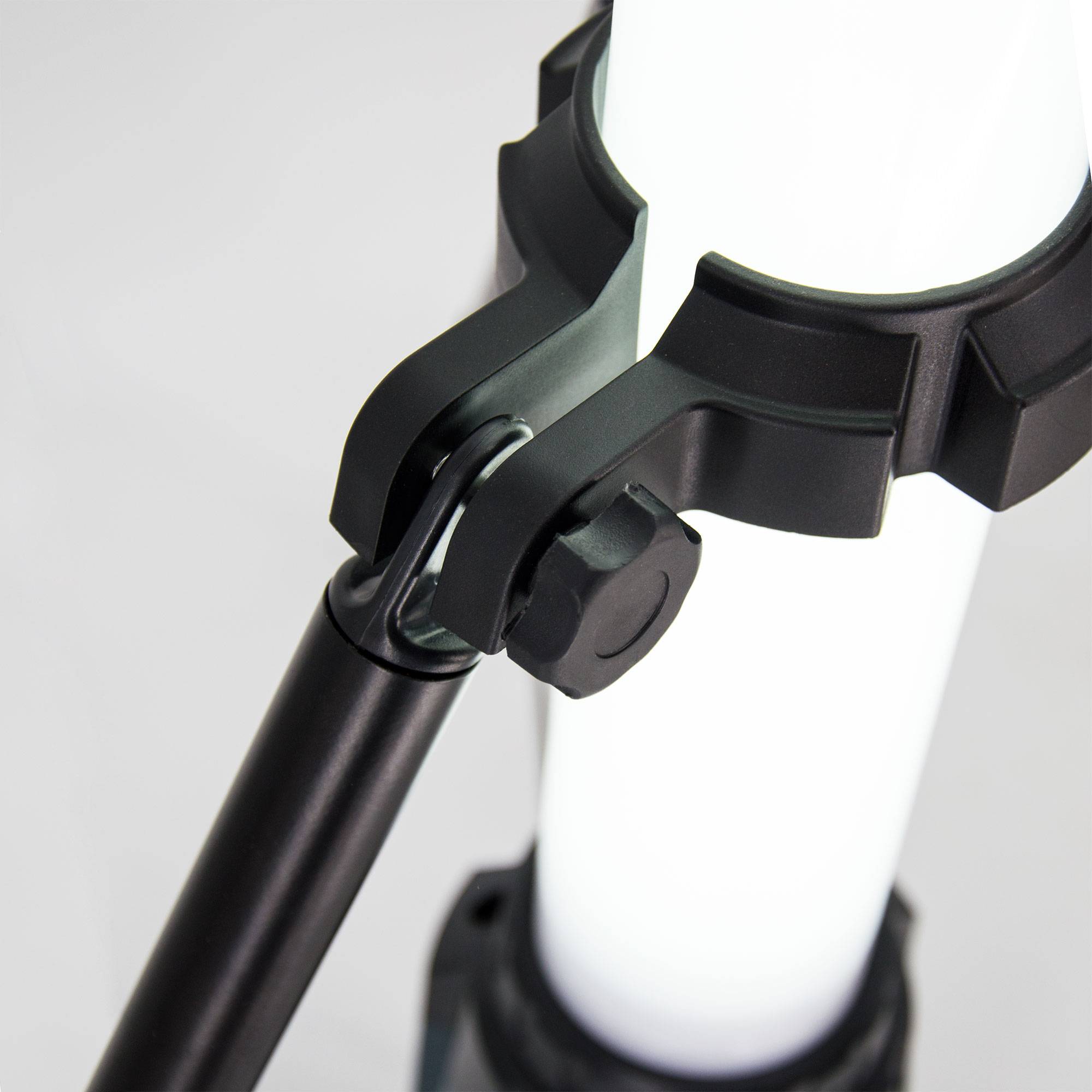 SCHMIDT security tools 360° Standleuchte WL2800 35 Watt 2800 Lumen LED Arbeitsleuchte Stativ Bau-Strahler IP65 kabelgebunden 1180mm 1,5m Netzkabel