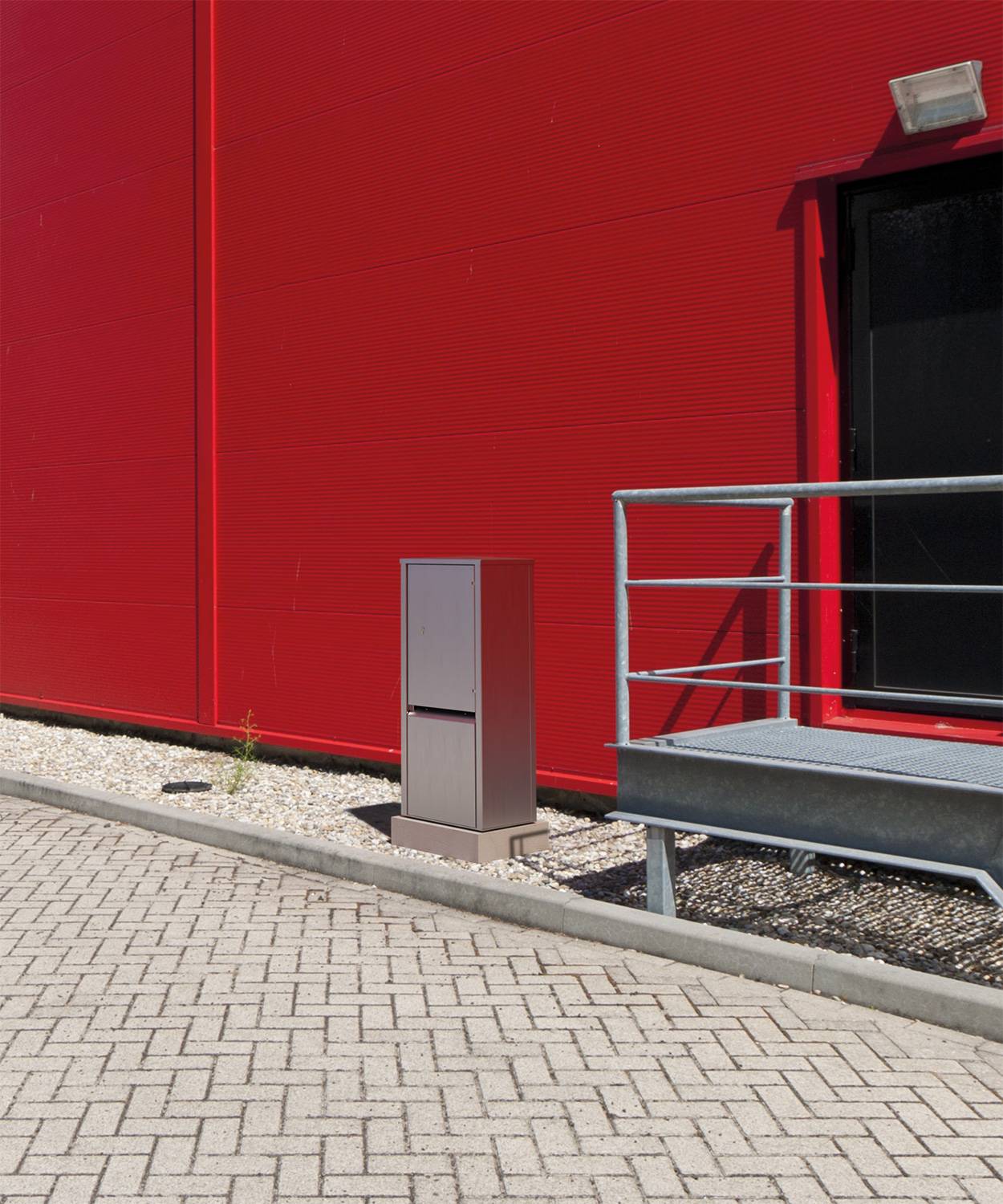 Energiesäule EST24; 1x CEE 5/32A 400V, 1x CEE 5/16A 400V, 4x Schuko, FI/LS- Absicherung, SPEDITION