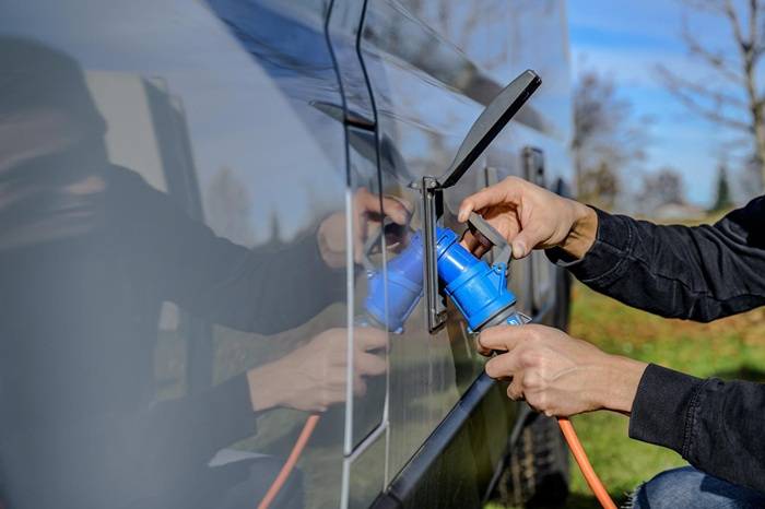 Camping-Verlängerungskabel H07RN-F 3G2,5 Kabel-L.10m IP44 Gummi-Neopren orange