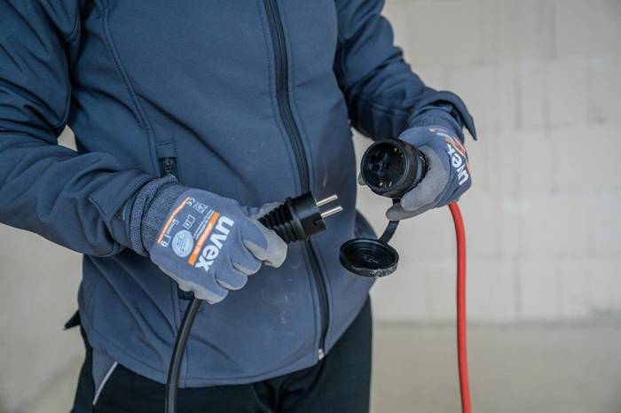 Baustellenverlängerungskabel H05VV-F 3G1,5 IP44 Kabel-L.10m rot Brennenstuhl