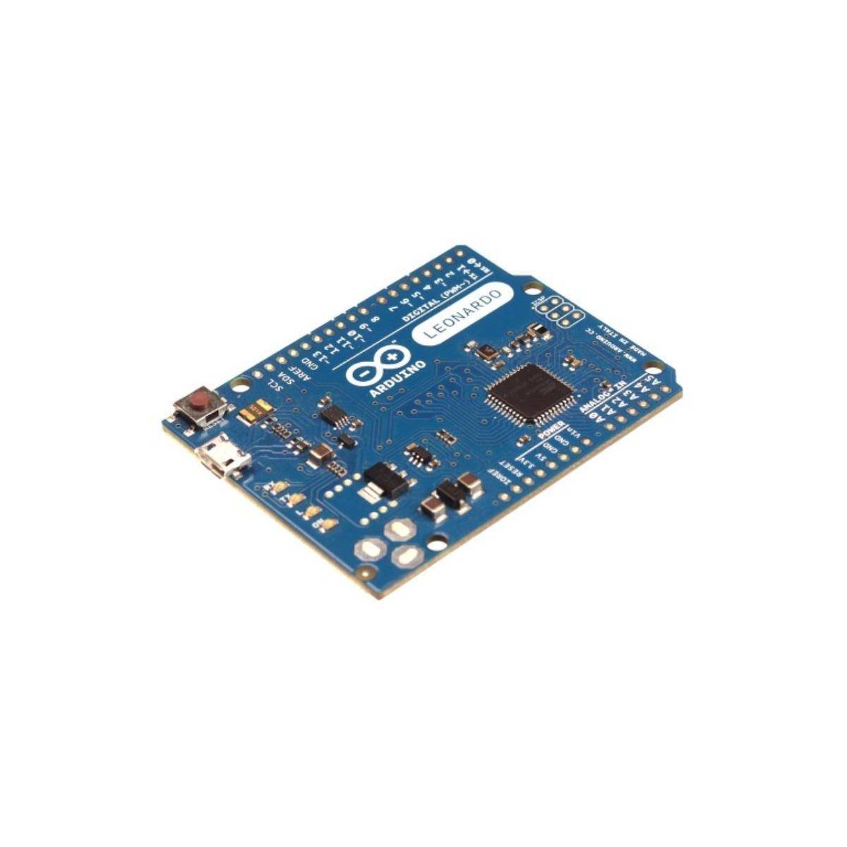 Arduino Leonardo Platine mit blauer Leiterplatte, Mikrocontroller und USB-Anschlüssen, verwendet für elektronische Projekte.