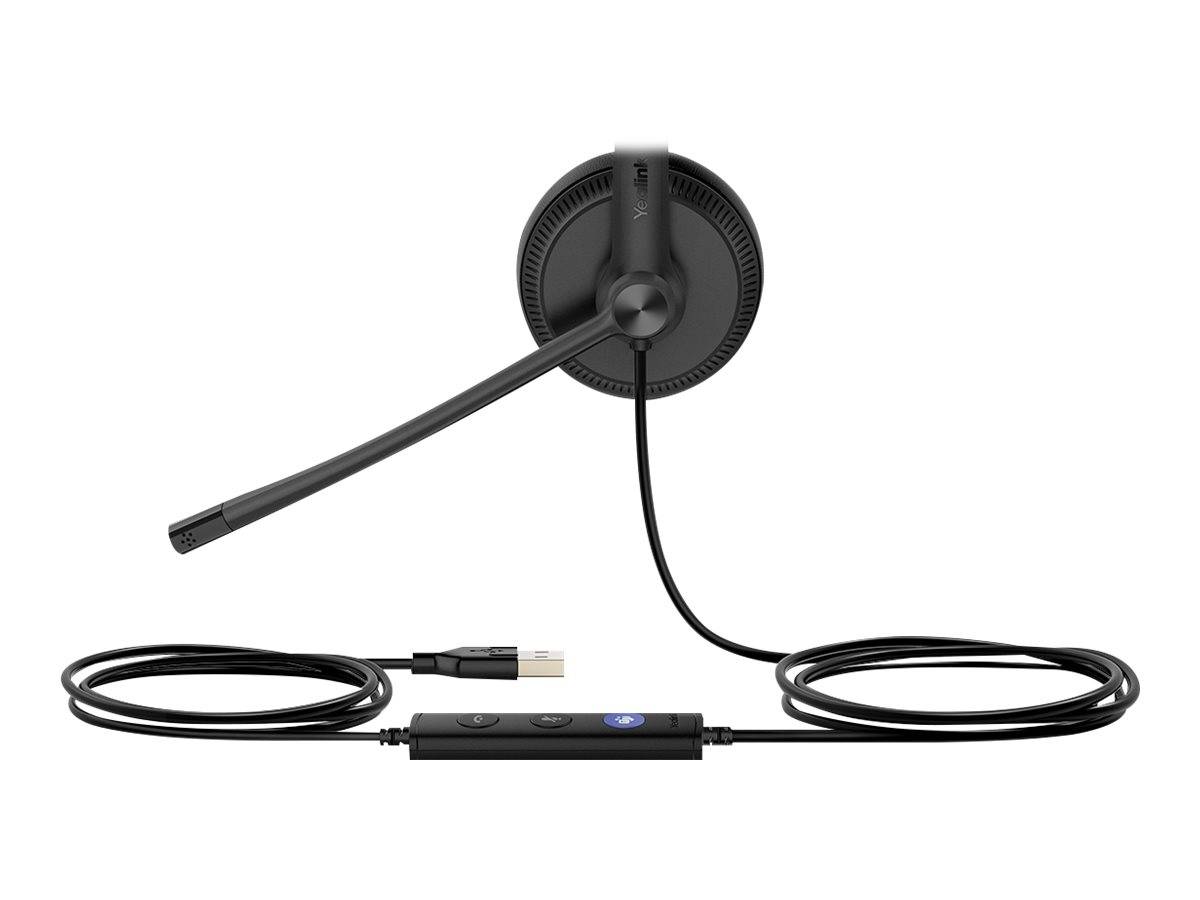 Schwarzes Over-Ear-Headset mit Boom-Mikrofon und Inline-Steuerung, abgebildet mit spiralig aufgewickeltem USB-Kabel auf weißem Hintergrund.