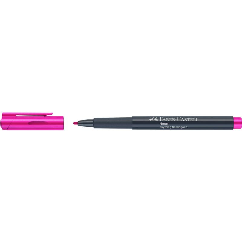 Ein pinker Textmarker mit abgenommenem Deckel, auf dessen schwarzem Gehäuse der Markenname 'Faber-Castell' zu sehen ist.