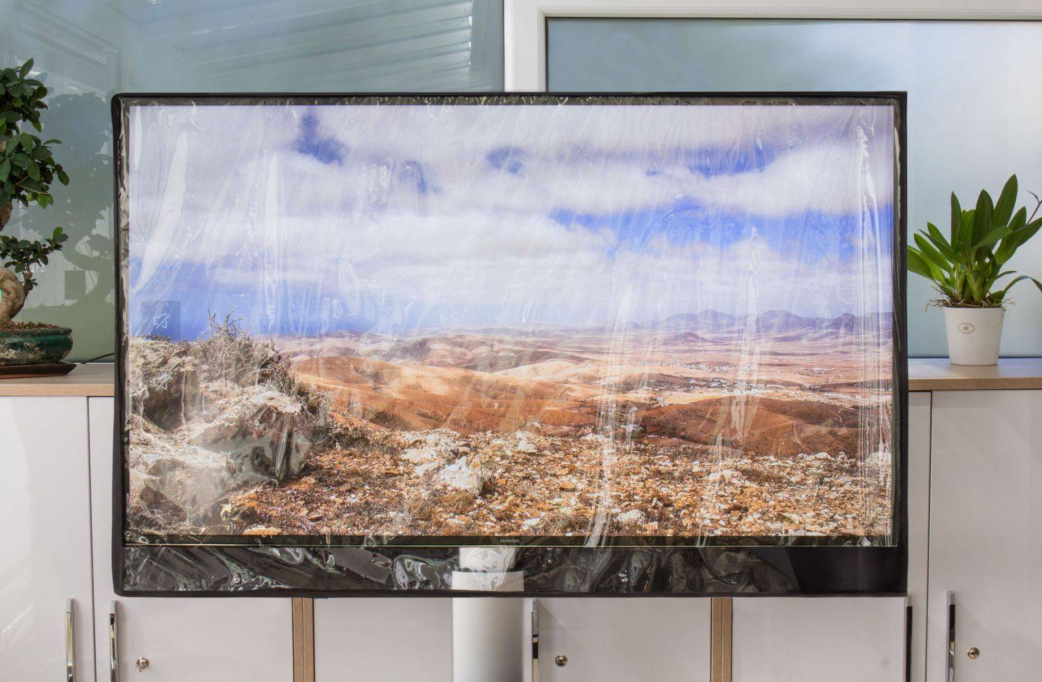 Python® Series TV-Cover Indoor/Outdoor – wetterfester Universalschutz für Ihr TV oder Monitor, 140x89 cm, 58“ bis 60“