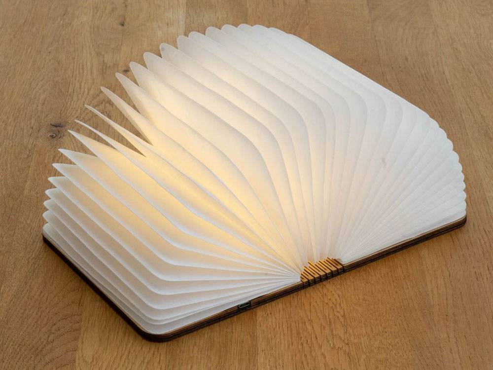 Good Connections® LED Lightbook [L] ahornfarben, 165 x 125 x 25 mm