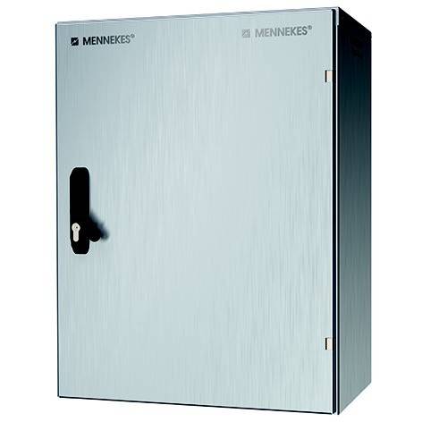 Ein grauer MENNEKES Metall-Schaltschrank mit schwarzem Griff und Schloss, geschlossen vor weißem Hintergrund dargestellt.