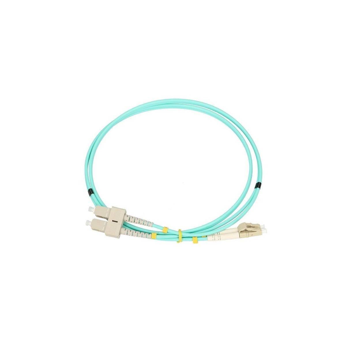 Ein türkisfarbenes Glasfaserkabel mit Doppelsteckern an jedem Ende, in einem Kreis geschleift für einfache Lagerung und Transport.