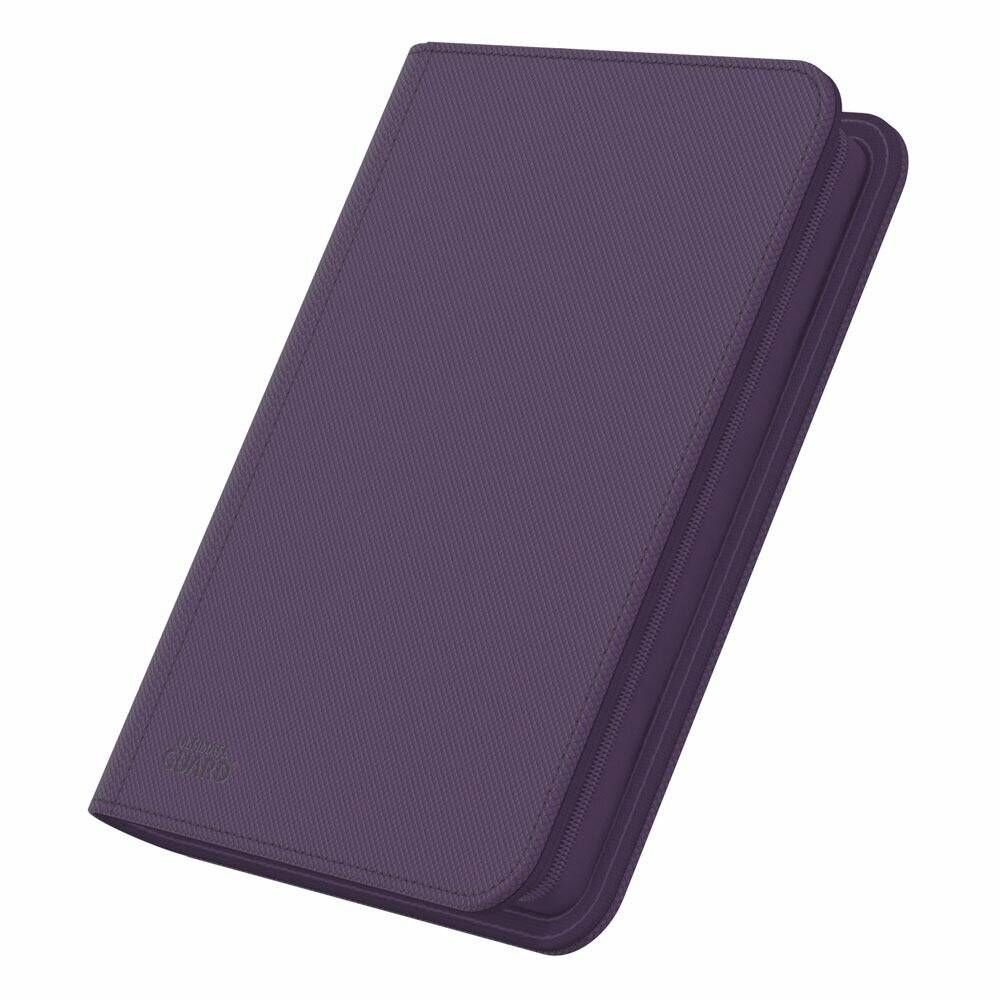 Lila strukturiertes Folio-Tablet-Etui mit Vorderdeckel, geschlossen auf weißem Hintergrund gezeigt.