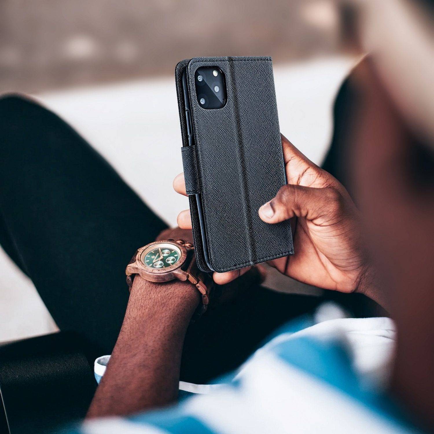 Hülle kompatibel mit Samsung Galaxy A72 Kunstleder Handyhülle - Handy Case Schwarz
