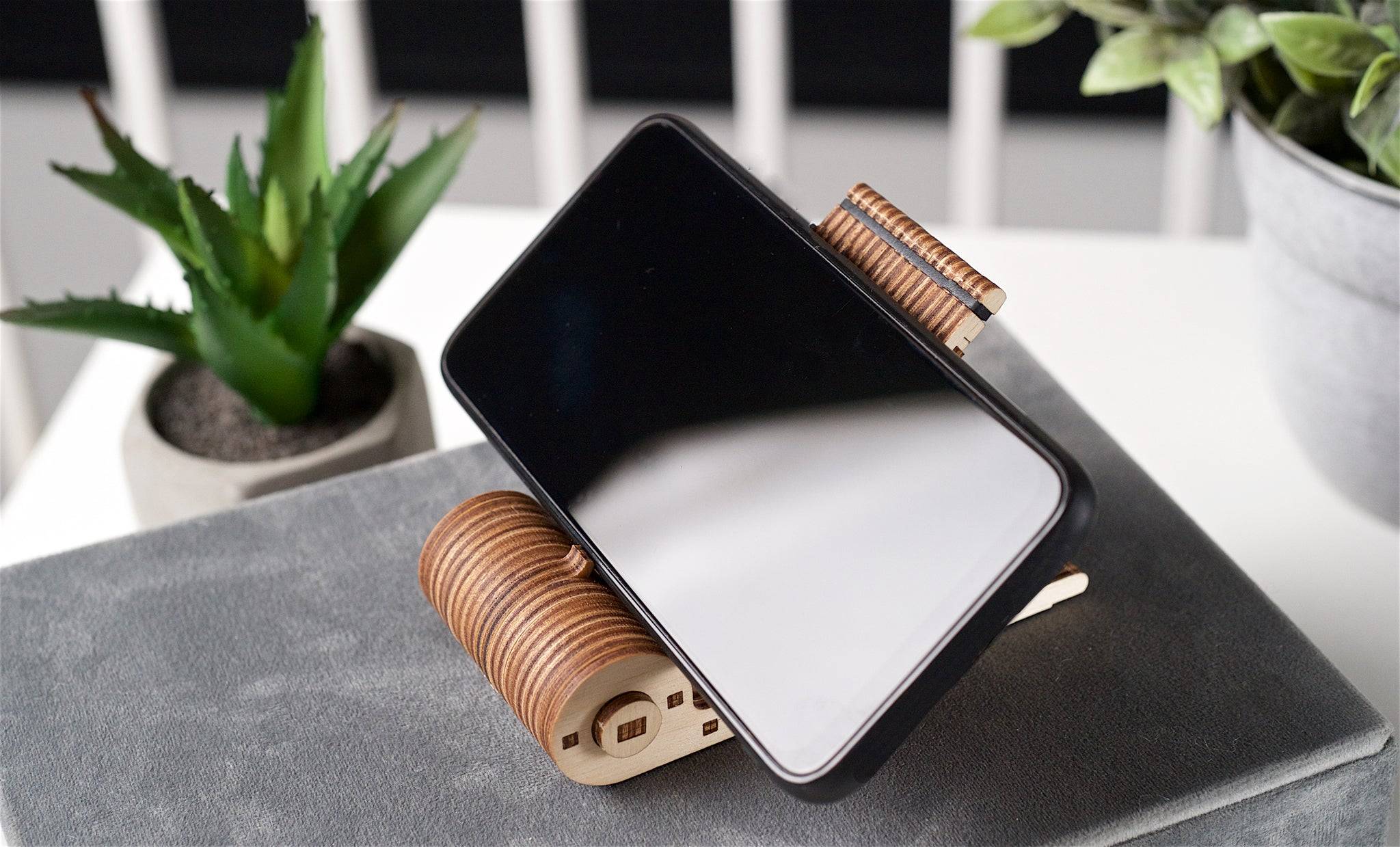 UGEARS® Telefonhalterung