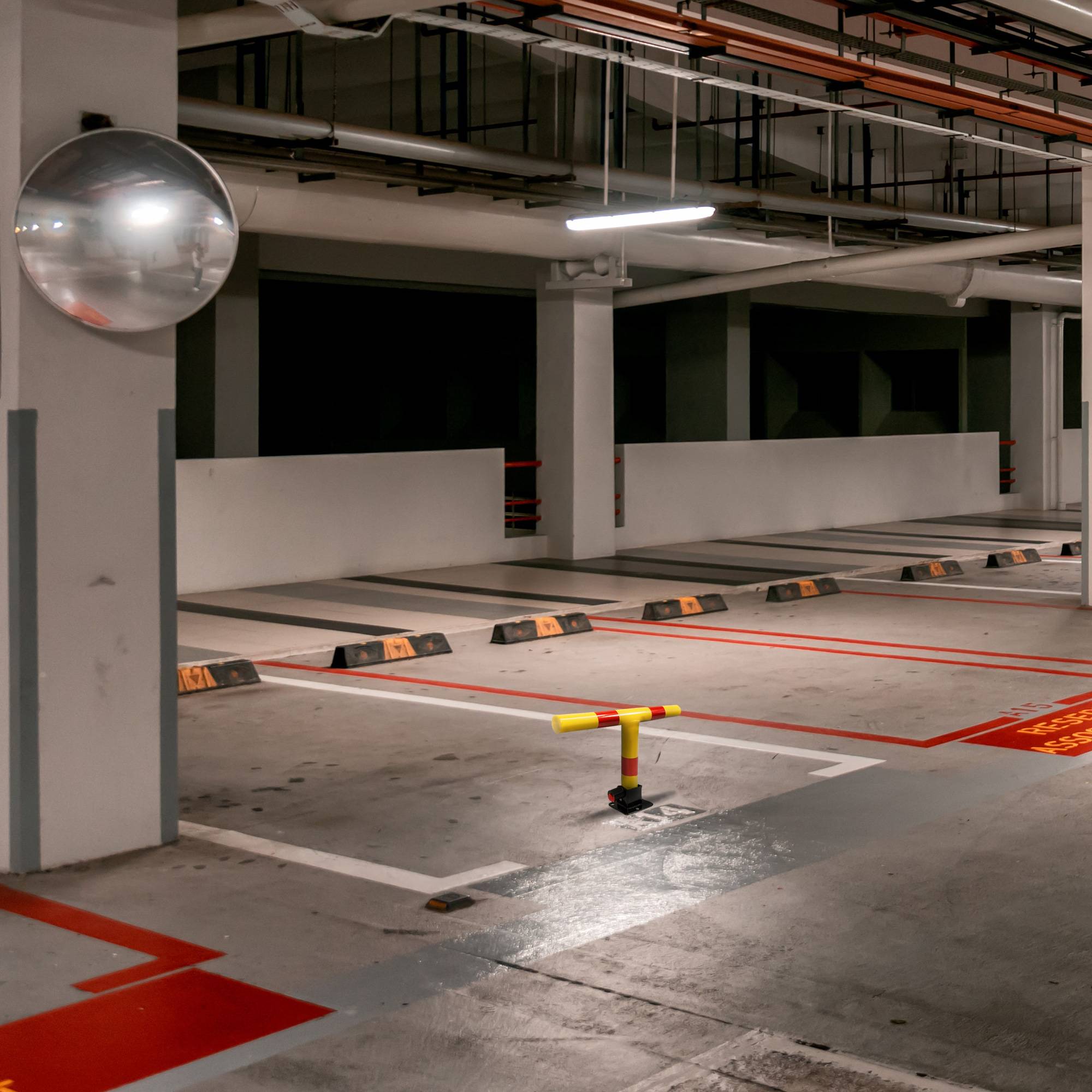 SCHMIDT security tools Parkbarriere klappbar Parkplatzsperre T-Form Schloss Auto Parkplatz-Schranke Parkpfosten Sperrbügel reflektierend