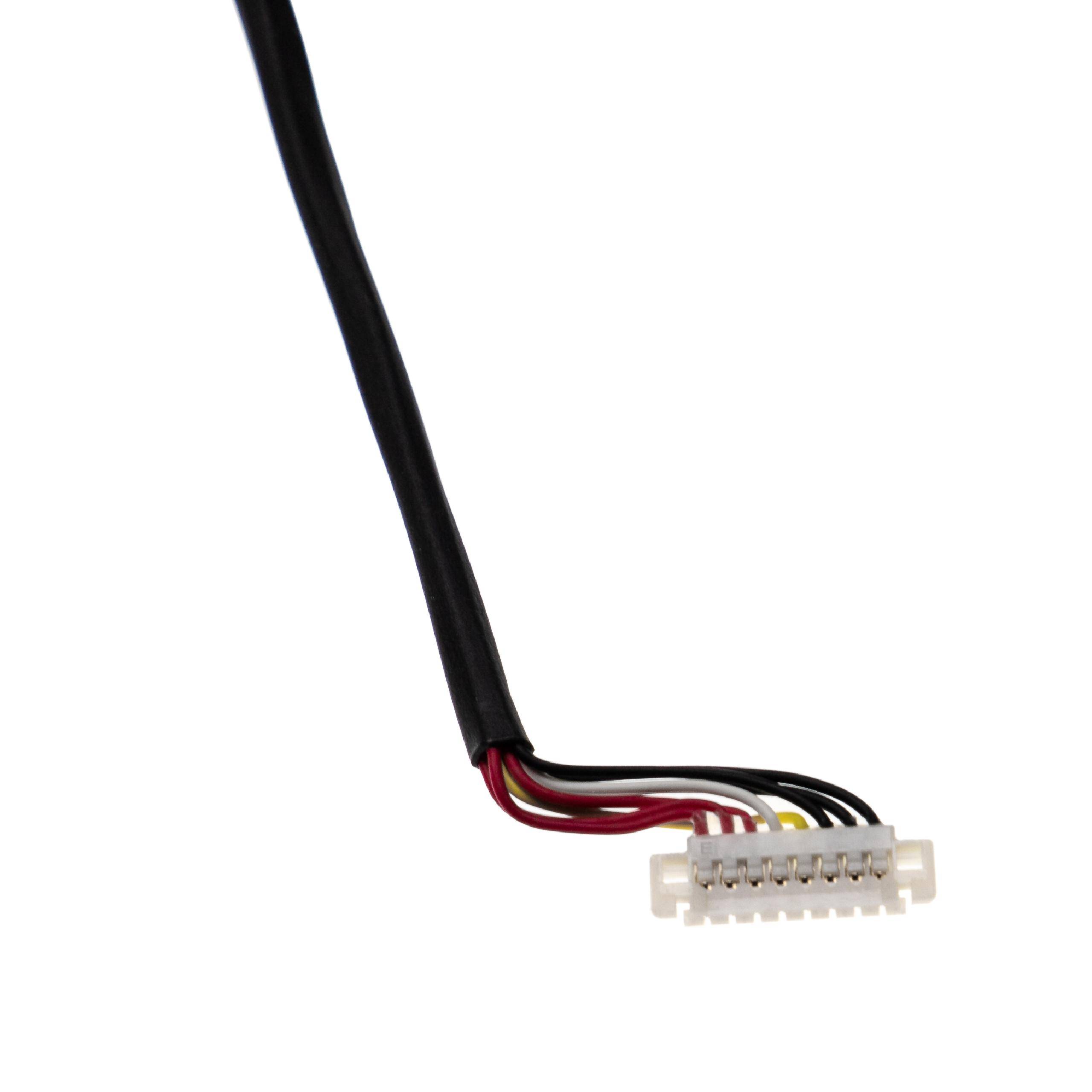 Schwarzes Kabel mit einem kleinen weißen Mehrfachsteckverbinder und sichtbaren roten, weißen, gelben und schwarzen Drähten auf einem schlichten weißen Hintergrund.