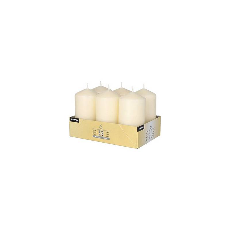 Sechs beige Säulenkerzen in einem Kartonbehälter, dargestellt als Produktpackung auf weißem Hintergrund.