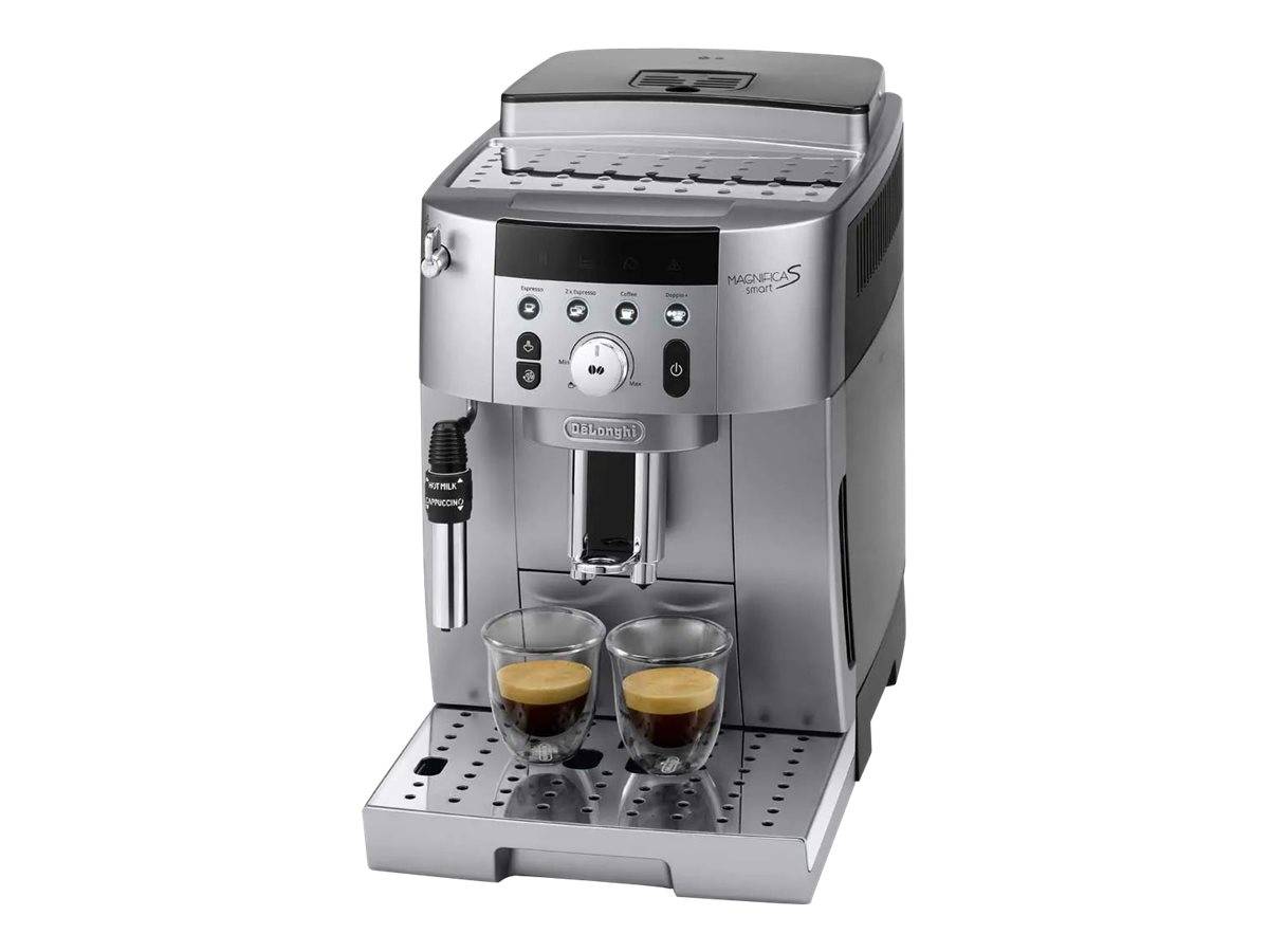 Edelstahlespressomaschine mit zwei kleinen Tassen auf der Tropfschale, die zeigt, wie Kaffee in beide Tassen eingegossen wird.