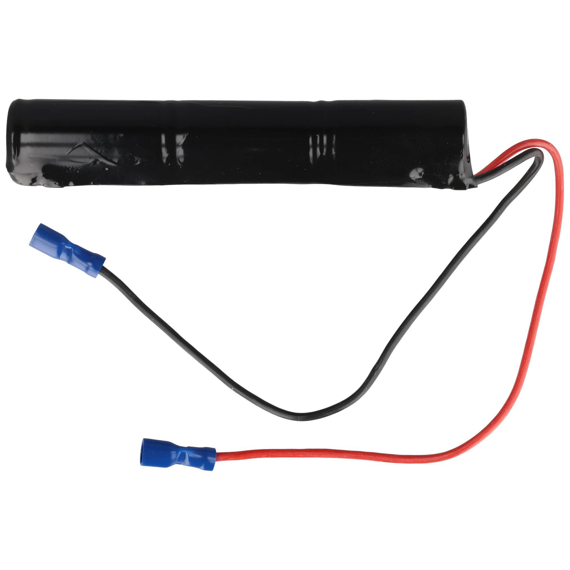 Schwarzes zylindrisches Batteriepak mit roten und schwarzen Drähten, die in blauen Steckverbindern auf weißem Hintergrund enden.
