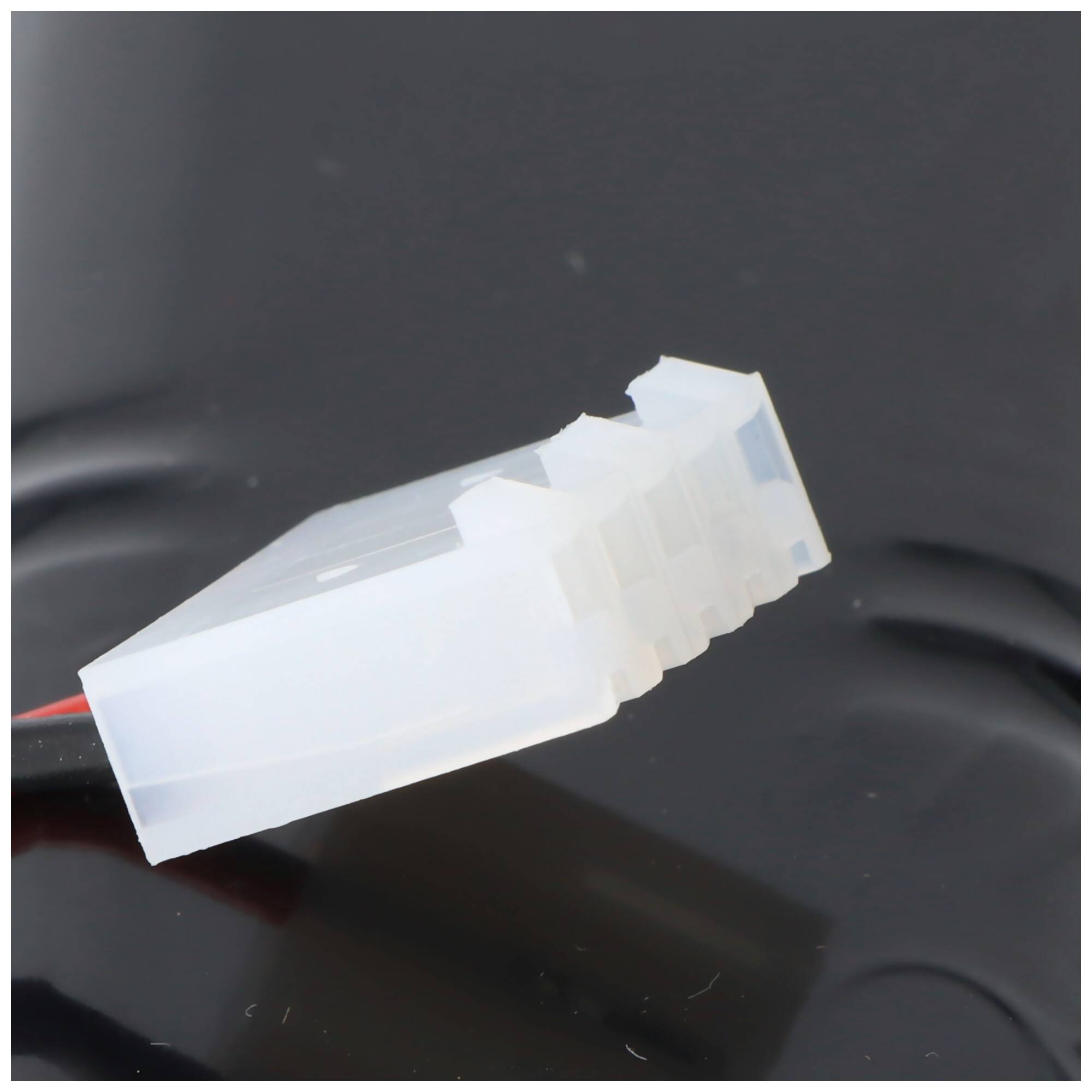 Notleuchtenakku NiCd 7,2V 1800mAh L2x3 Sub-C mit 200mm Kabel und Stecker