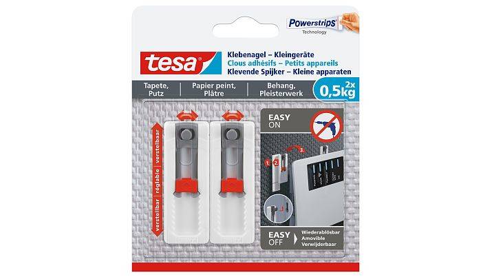 Packung tesa Powerstrips Klebebänder zum Befestigen kleiner Gegenstände, mit der Aufschrift 