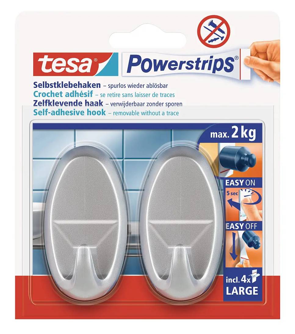 Packung tesa Powerstrips selbstklebende Haken, zeigt zwei silberfarbene Haken, max. 2 kg, einfaches An- und Abnehmen, enthält 4 große Streifen.