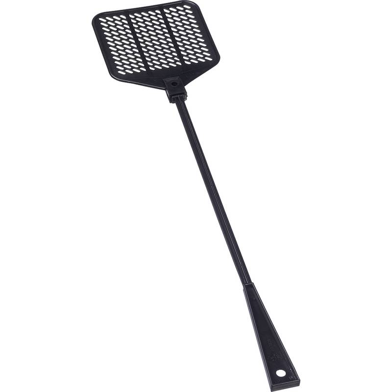 Ein schwarzer Plastik-Fliegenklatsche mit einem perforierten quadratischen Kopf und einem langen Griff.