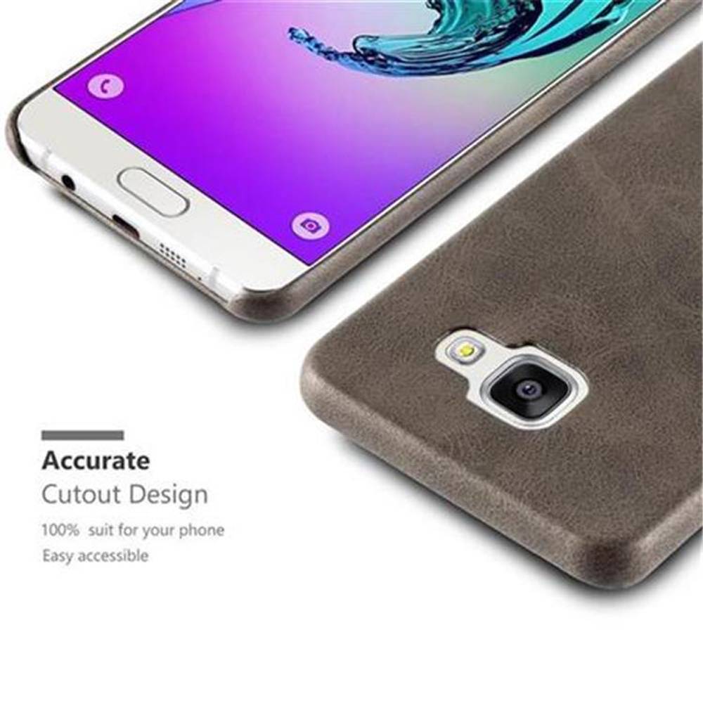 Cadorabo Schutzhülle für Samsung Galaxy A3 2015 Hülle in Braun Hard Case Handyhülle Kunstleder Etui