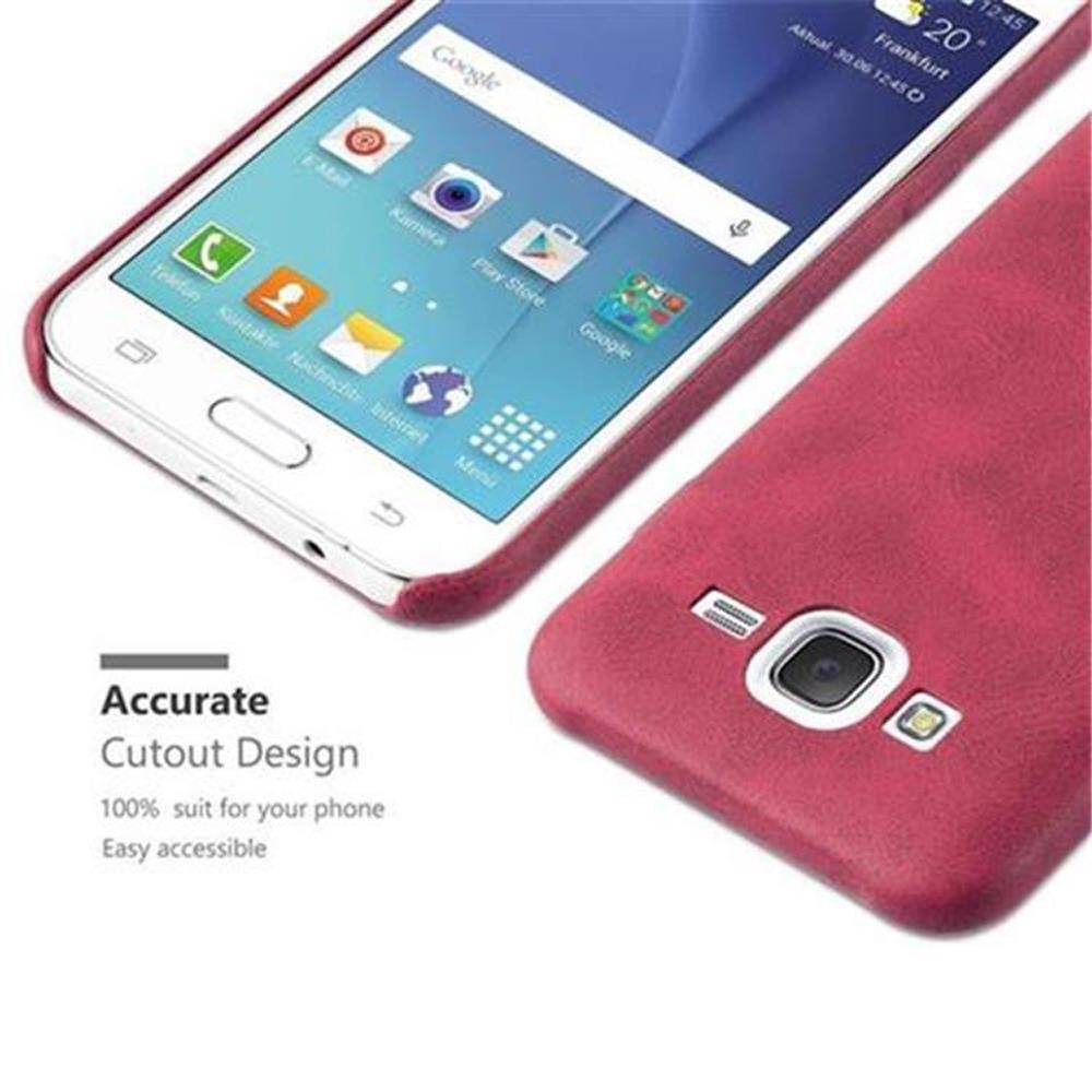 Cadorabo Schutzhülle für Samsung Galaxy J5 2015 Hülle in Rot Hard Case Handyhülle Kunstleder Etui