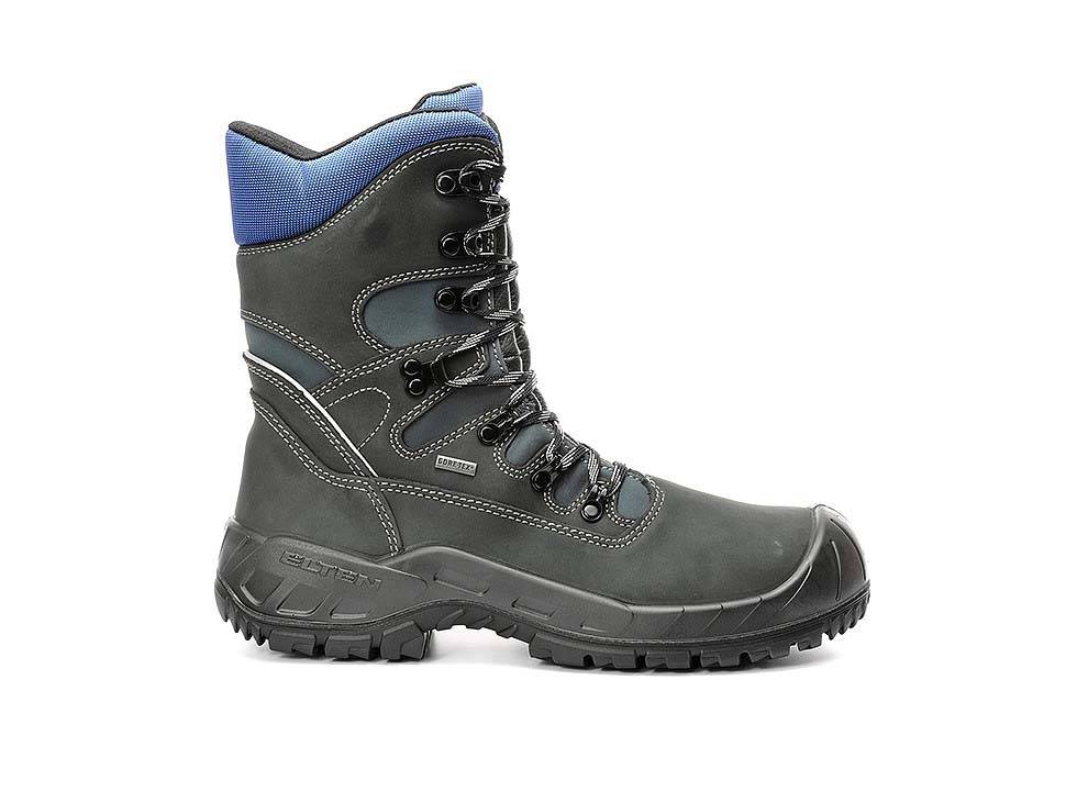 Ein robuster, schwarz-blauer Wanderschuh mit dickem Profil und mehreren Schnürsenkelösen, entwickelt für Gelände im Freien und Knöchelunterstützung.