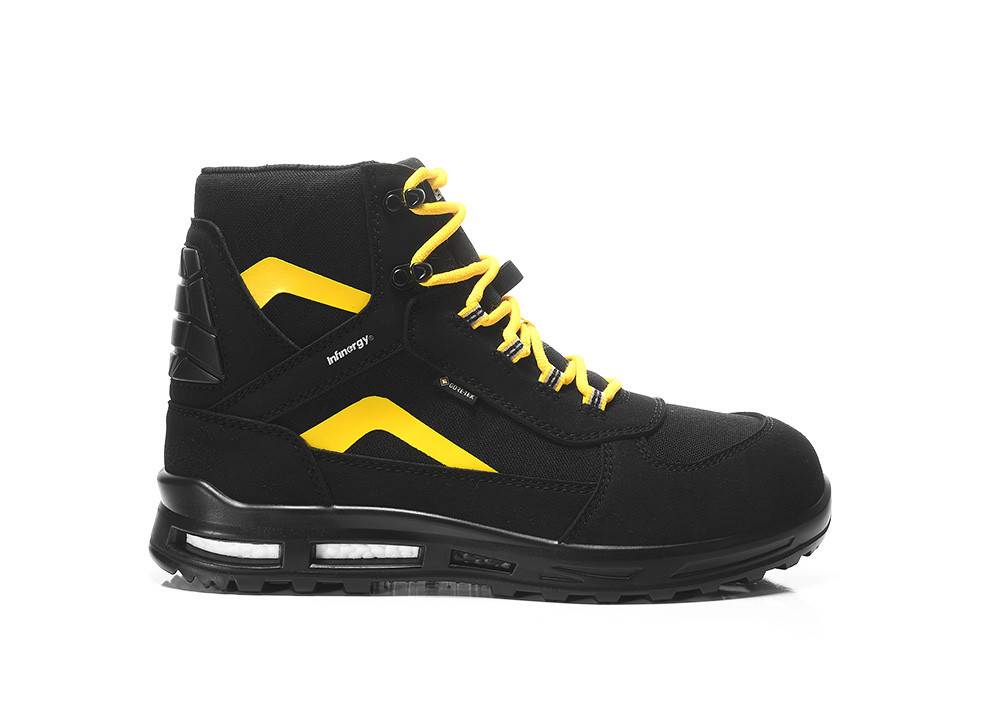 Ein schwarzer und gelber High-Top-Sneaker mit einer robusten Sohle, von der Seite gezeigt, mit hervorgehobenen lebhaft gelben Schnürsenkeln und Akzenten.