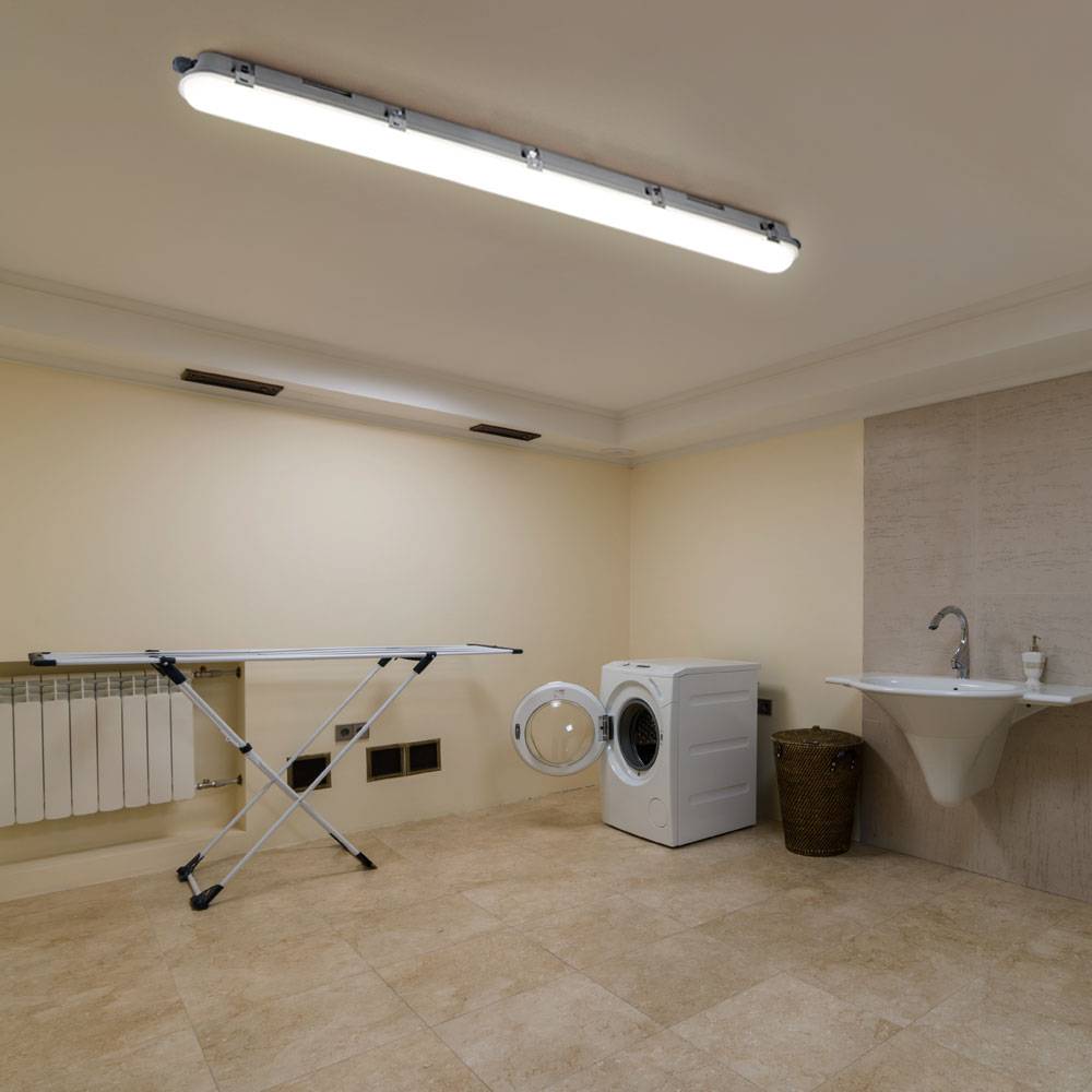 8er Set LED Wannen Röhren Lampen Feucht Raum Industrie Hallen Decken Leuchten