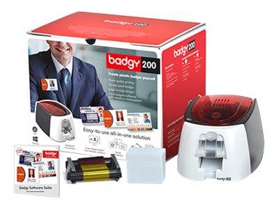 Badgy200 Kunststoff-Ausweisdruckerset in Verpackung mit Drucker, Software, Farbband, leeren Karten und beispielhaften Abzeichen-Bildern auf der Verpackung abgebildet.