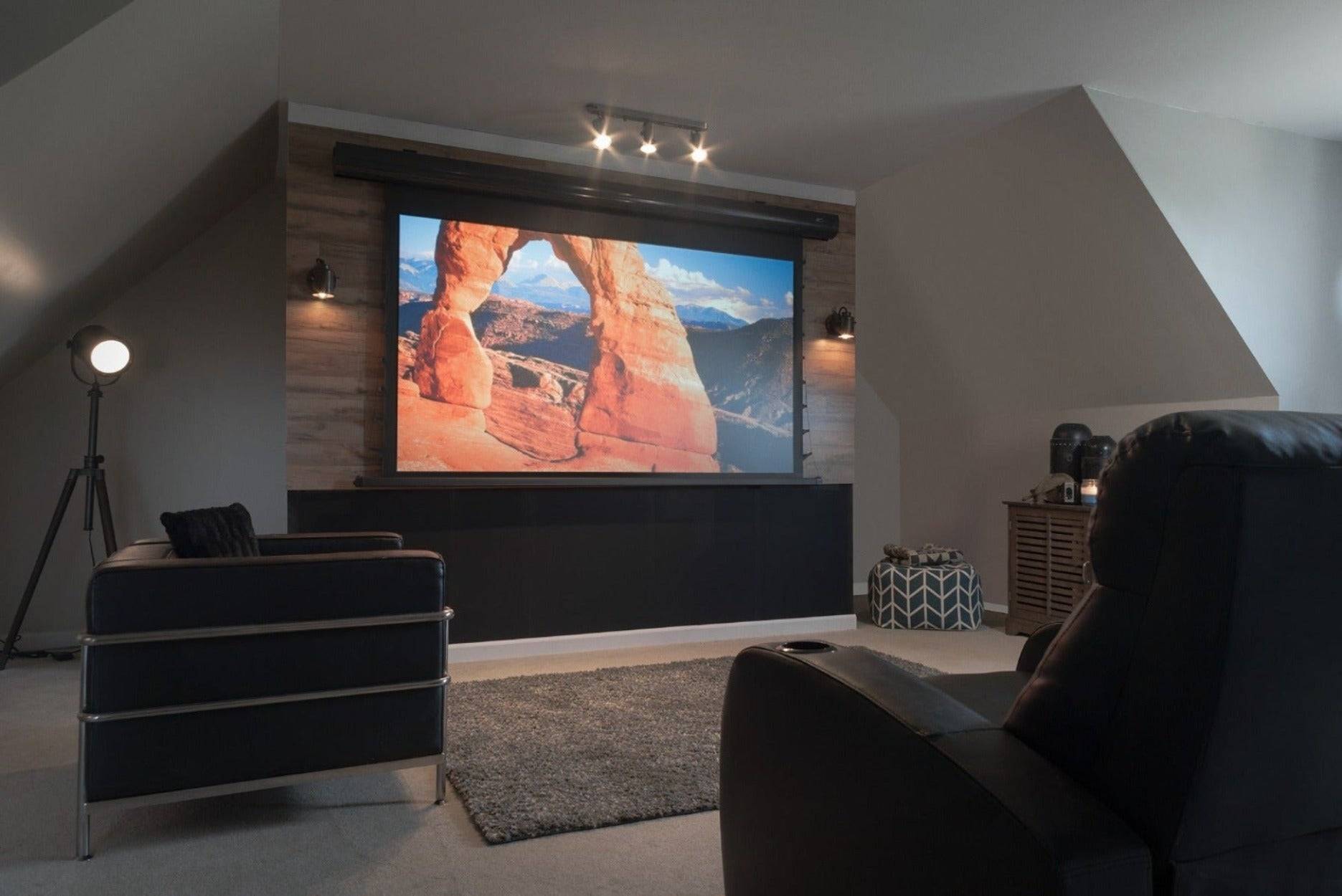 Saker 149,6 x 265,7 cm (16:9) 120"