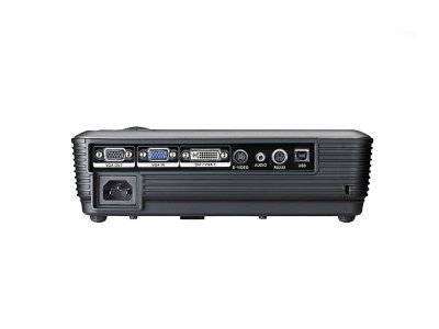 Rückansicht eines schwarzen Multimediaprojektors mit Anschlüssen für VGA, S-Video, Audio, USB und Stromeingang.