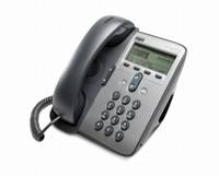 Graues Bürotischtelefon mit Hörer, Tastatur und kleinem Display auf weißem Hintergrund.
