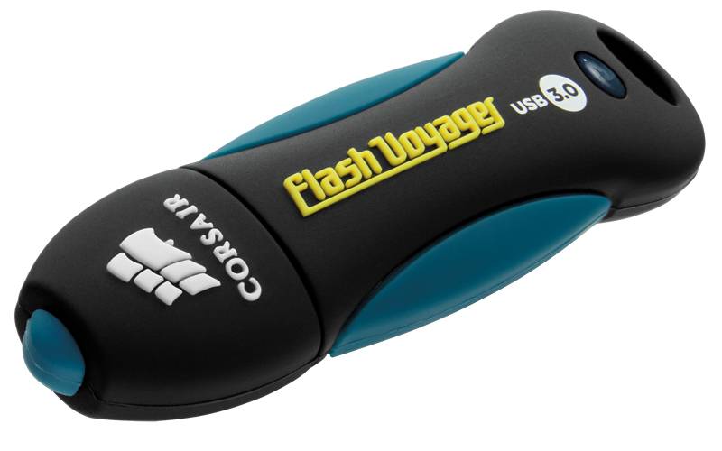 Schwarzes und Dunkelgrünes Corsair Flash Voyager USB 3.0 Speicherlaufwerk, das vor weißem Hintergrund dargestellt wird.