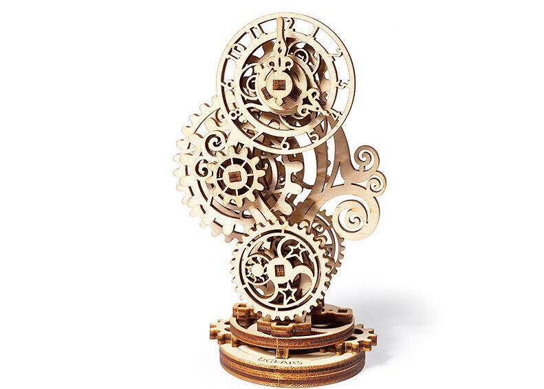 UGEARS® Steampunk Uhr