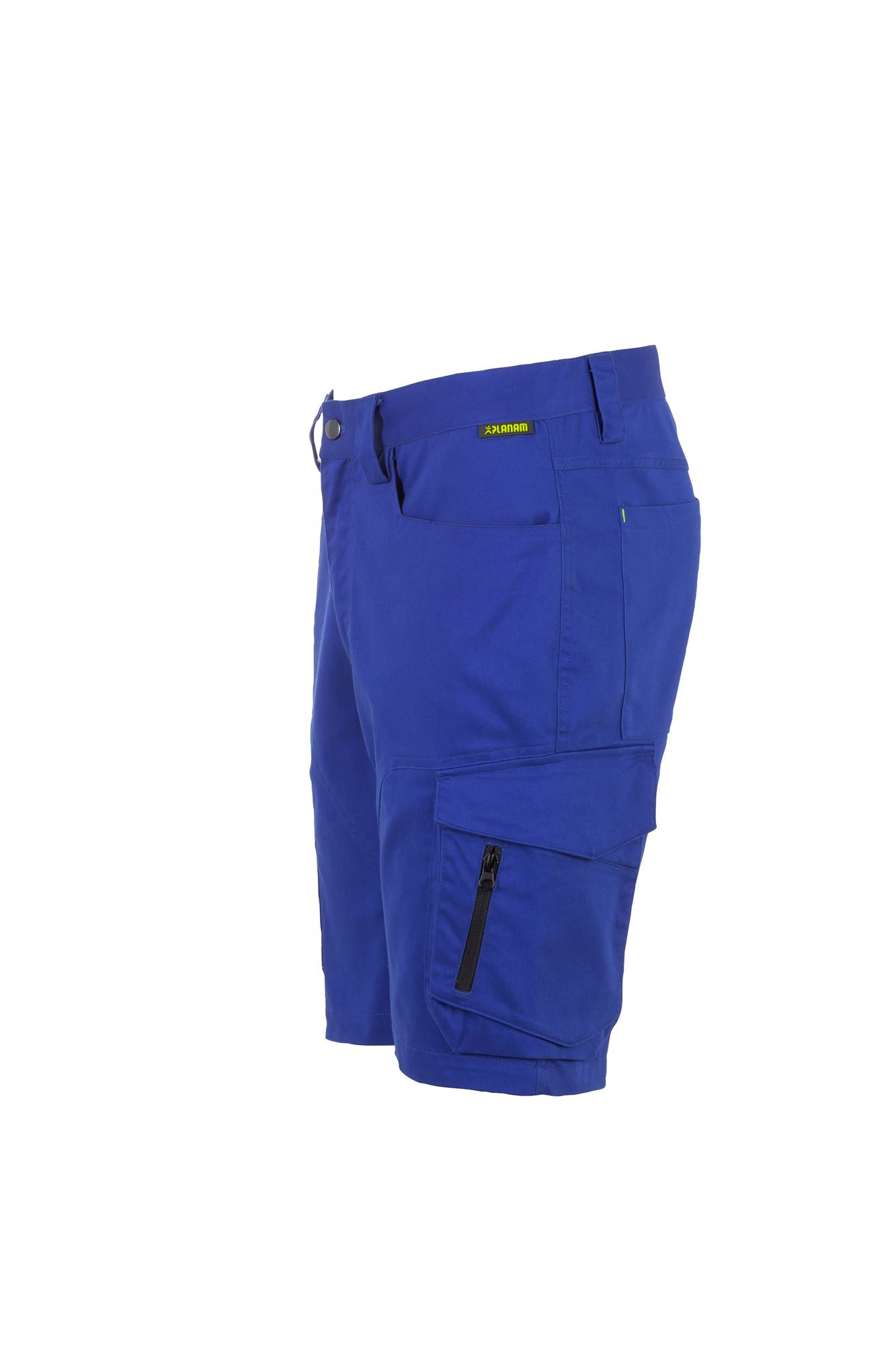 Blaue Cargo-Shorts mit einer seitlichen Reißverschlusstasche, Gürtelschlaufen und einem Knopfverschluss.