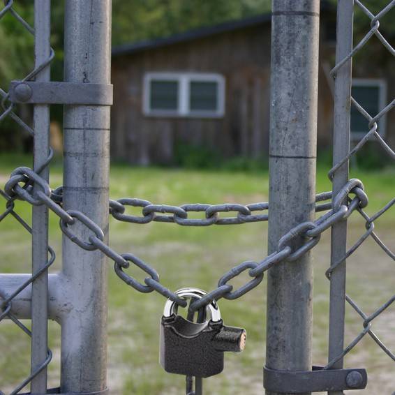 OLYMPIA S 100 Vorhängeschloss mit Alarmfunktion und Erschütterungssensor, 100 dB