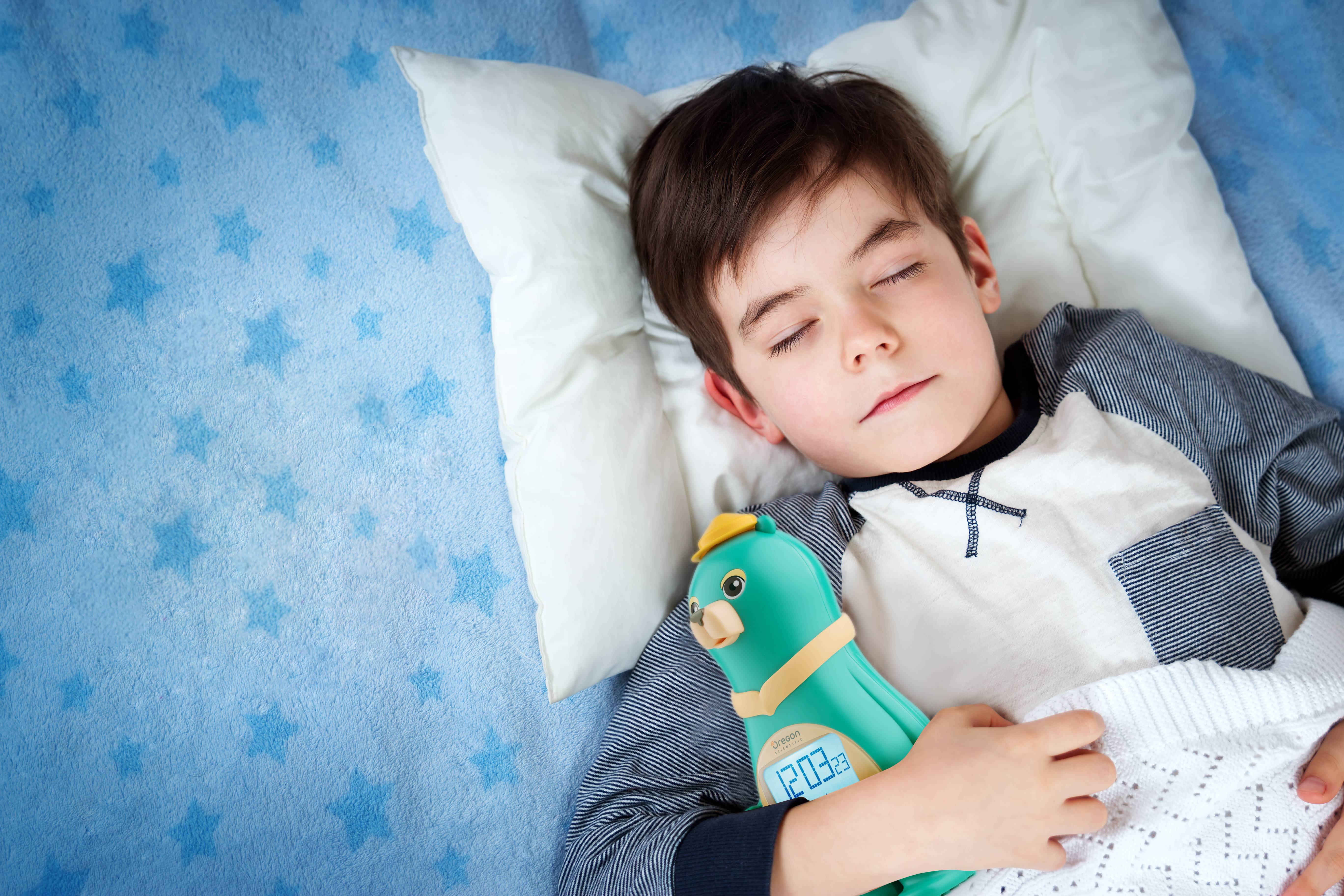 Oregon Scientific BC 100 grün Kinder Bären-Uhr mit Temperaturanzeige