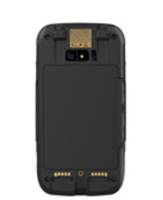 Rückseite eines schwarzen Smartphones, das die hintere Akkuabdeckung, die Kamerlinse, den Blitz und vergoldete Kontaktpunkte zeigt.