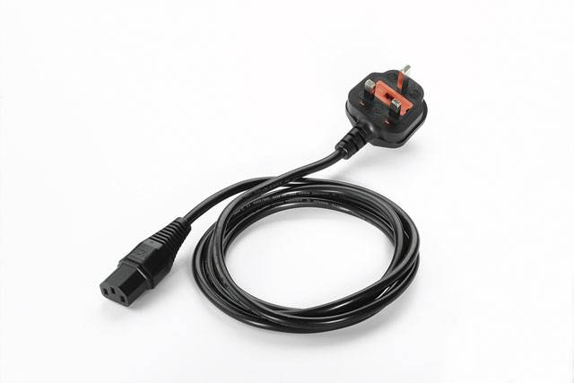 ZEBRA - Extreme Networks - Stromkabel - power IEC 60320 C13 zu BS 1363 (W)