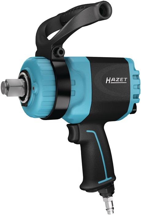 Ein blauer und schwarzer Hazet Schlagschrauber mit einer strukturierten Griffoberfläche und einem Metallbolzenkopf, der zum Lösen oder Festziehen von Befestigungselementen verwendet wird.