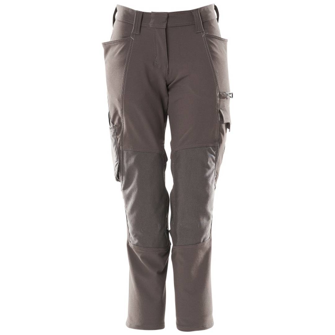 Graue Cargohose mit mehreren Taschen, Vorderansicht auf weißem Hintergrund.