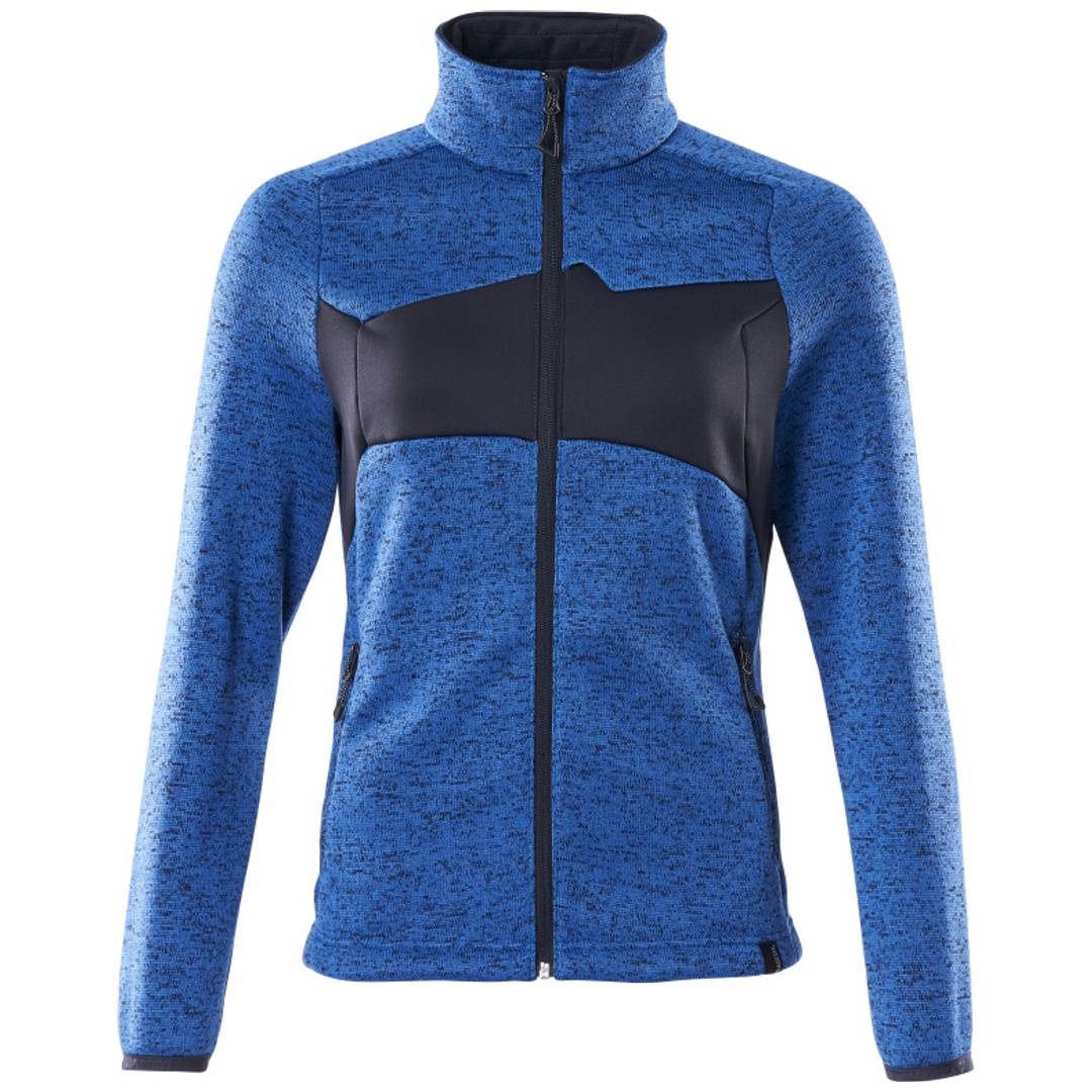 Blauer Fleece-Reißverschlussjacke mit schwarzem Brust- und Kragenpaneel, Vorderansicht auf weißem Hintergrund dargestellt.