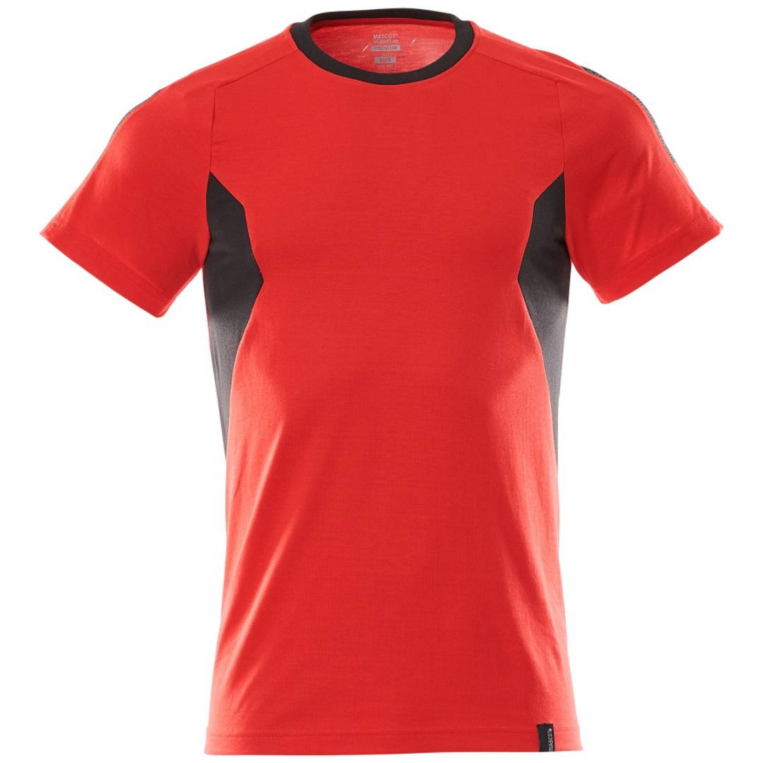 Rotes kurzärmliges Athletic-T-Shirt mit schwarzen Seitenpaneelen, Vorderansicht auf weißem Hintergrund.