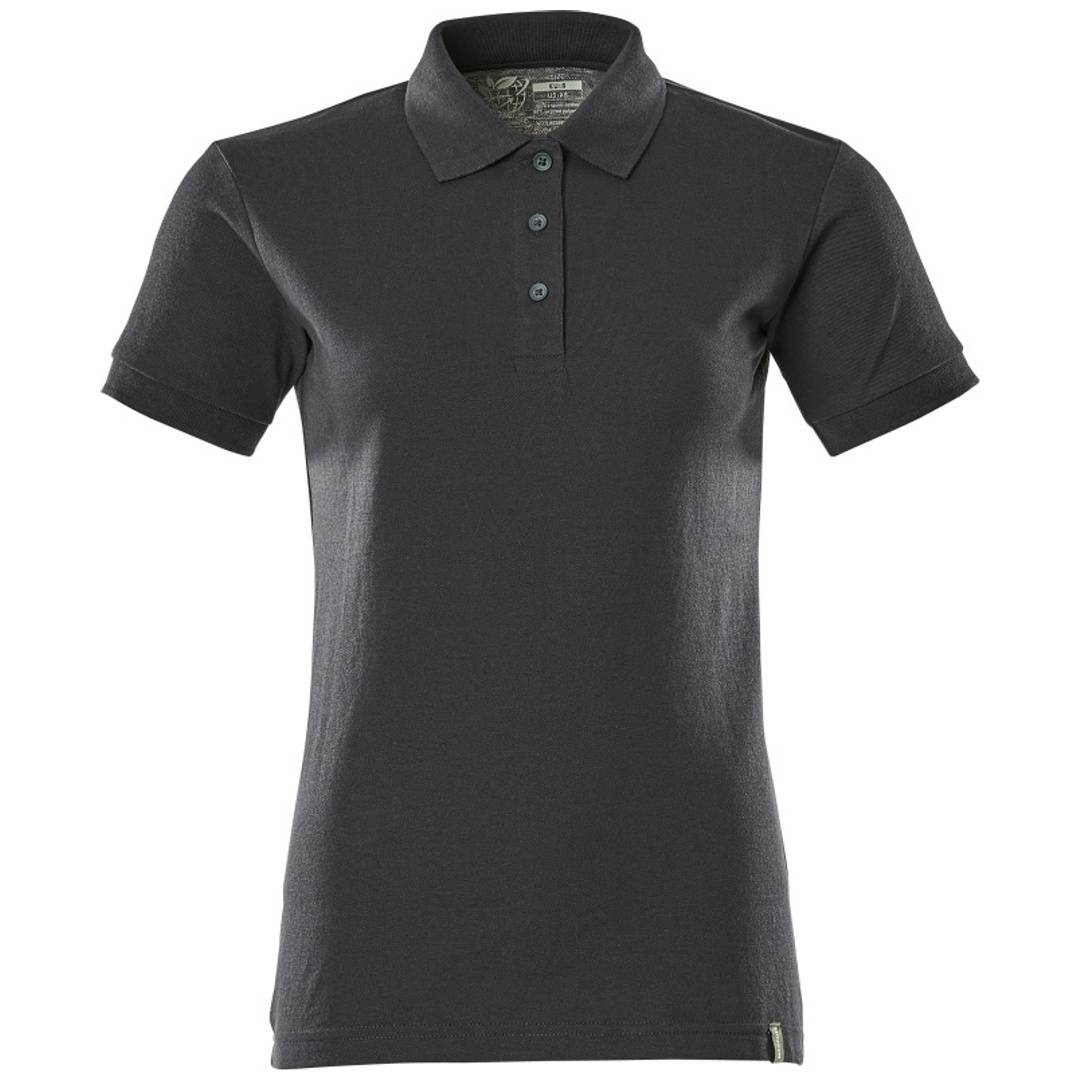 Dunkelgraues Poloshirt mit kurzen Ärmeln, Kragen und dreiköpfiger Knopfleiste, Vorderansicht auf weißem Hintergrund.