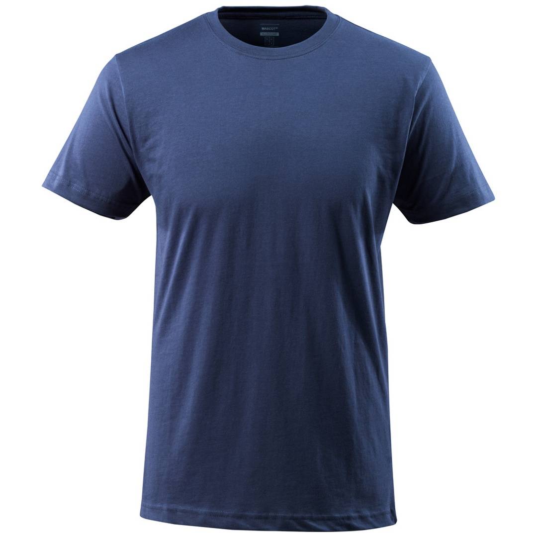 Einfaches dunkelblau kurzarm Rundhals-T-Shirt auf weißem Hintergrund.