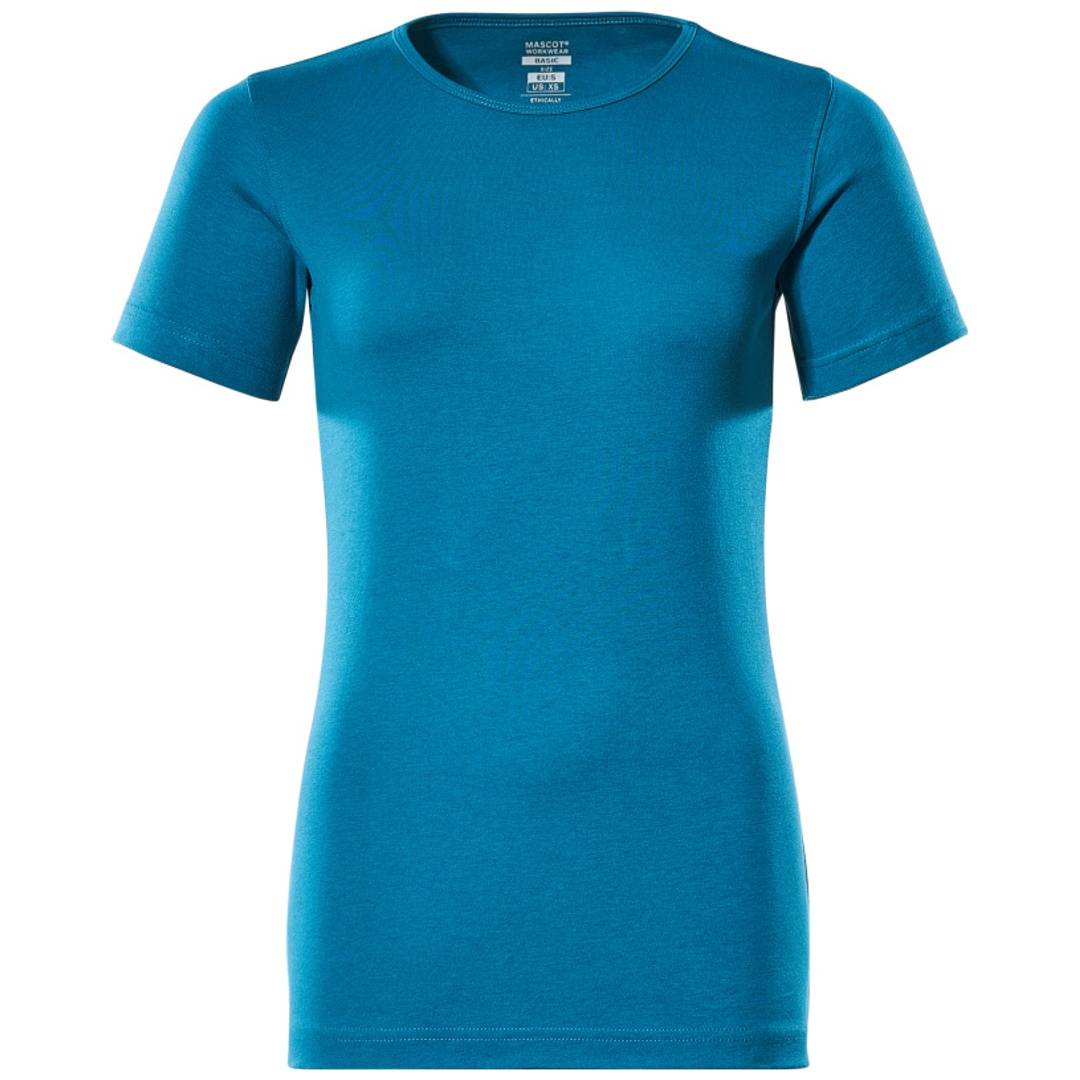 Blaues kurzärmeliges Rundhals-T-Shirt in Vorderansicht auf weißem Hintergrund.