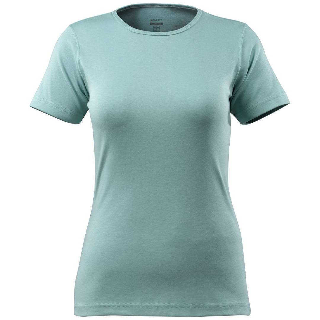 Hellblaues Kurzarm-T-Shirt in Vorderansicht auf einfachem weißem Hintergrund.
