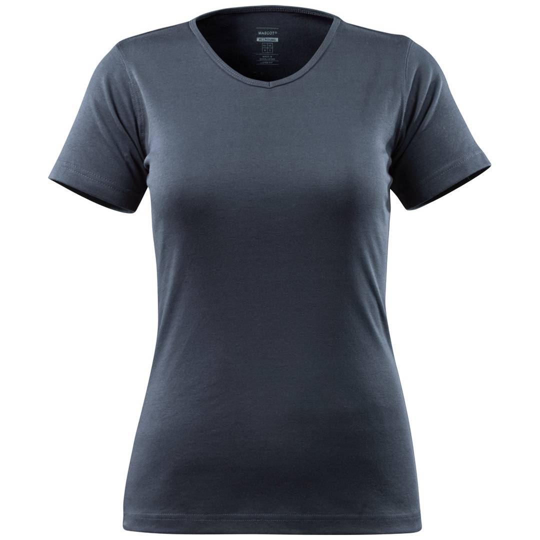 Dunkelgraues kurzärmeliges T-Shirt mit Rundhalsausschnitt auf weißem Hintergrund